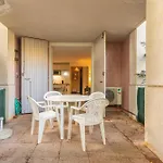- Cavaliere Апартаменты